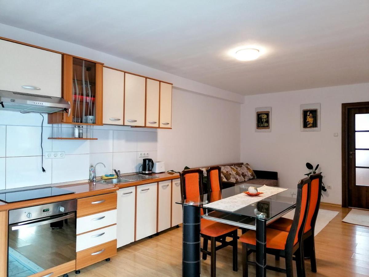 Lend Apartment Miercurea Ciuc Exterior foto